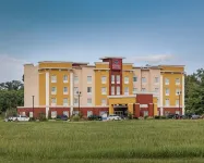 Comfort Suites Near Tanger Outlet Mall