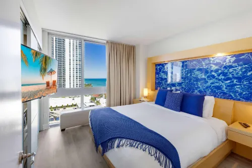 Ocean View Balcony and Gourmet Kitchen - Stunning Getaway