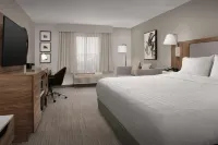 Hampton Inn & Suites Paso Robles Hotels near Paso Robles Wine Club