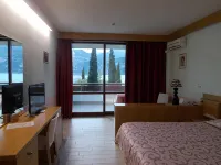 Hotel Laura Christina - parking