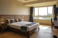 Cosmique Clarks Inn Suites Goa فنادق في سالسيتي