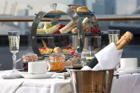Sunborn London Yacht Hotel - breakfast