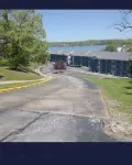 Top Floor, One Bedroom Condo on the Lake!  Perfect for a Couples Weekend. - 3-نجوم