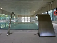 Centre Esplai Albergue Hotels in El Prat de Llobregat