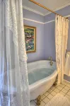 Blue Mountain Mist Country Inn - Romantic