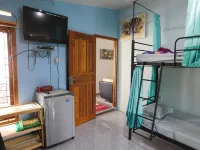 Belitung Backpacker Hotels in Tanjung Pendam