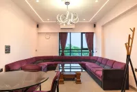 Hotel Royal Palace Các khách sạn ở Jalgaon