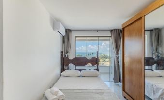 Building With Swimming Pool 300m From the Beach in Ilheus - MMD