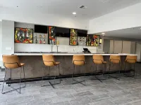 DoubleTree by Hilton Livermore - bar