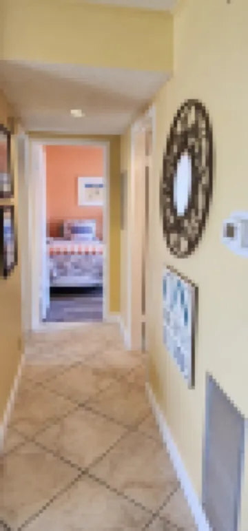 2/2, Sleeps 6, 9 hole golf course on site, pool out your front door, 8 min.beach