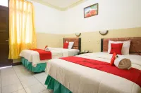 RedDoorz Plus Near Pelabuhan Bitung - Wifi