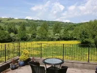 Beaconsfield Farm Hotels in Wells