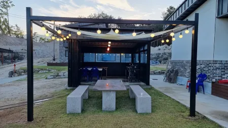 Mungyeong Yongyeon Village B Отели рядом с достопримечательностью «Mungyeong Saejae»