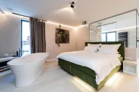 Villa Four Seasons Vrsi のホテル