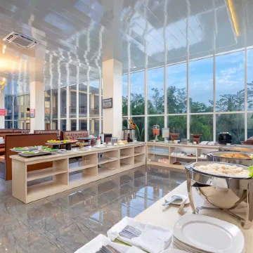 Grand Valonia Hotel Cafe & Park Jember