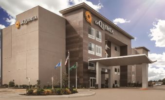 La Quinta Inn & Suites by Wyndham Burlington