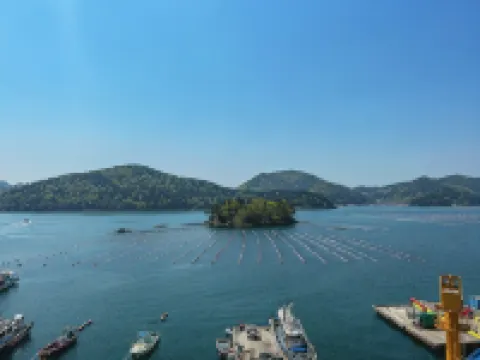 Tongyoung Martis Beach Pension