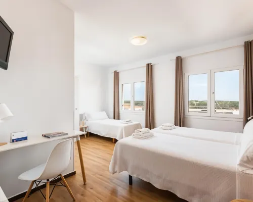 Hostal Jume - Urban Rooms Ξενοδοχεία στην πόλη Mahon
