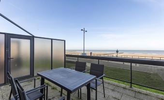 Attractive Studio with a Sea-View