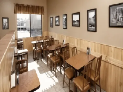 Petawawa River Inn & Suites Hotel di Petawawa