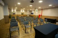 Ibis Catanduva Hotels in Catanduva