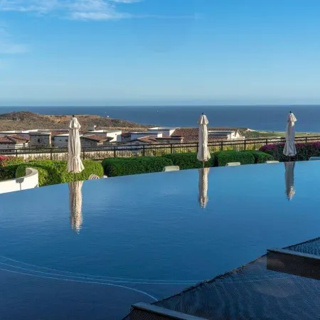 Luxury House With Ocean View