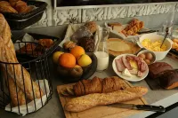 Campanile Paris - Clichy Centre