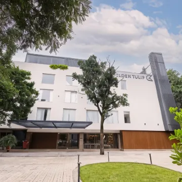 Golden Tulip Bhopal Hotels near Taj Mahal Palace