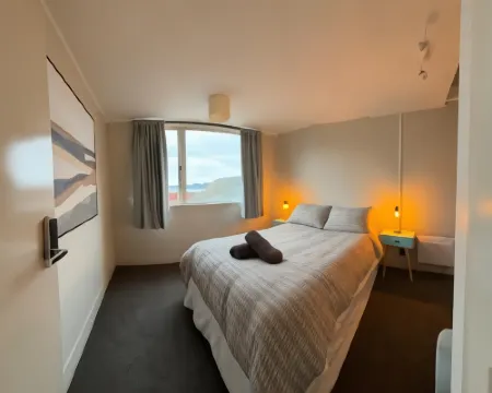 แมเนอร์ ออน เดอะ พาร์ค แบ็คแพ็คเกอร์ส โรงแรมในดันเนดิน