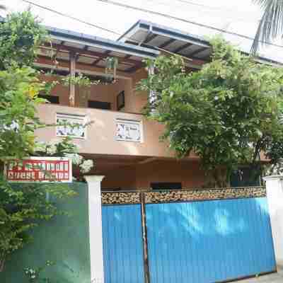 Pravindi Guest Home Hotel Exterior