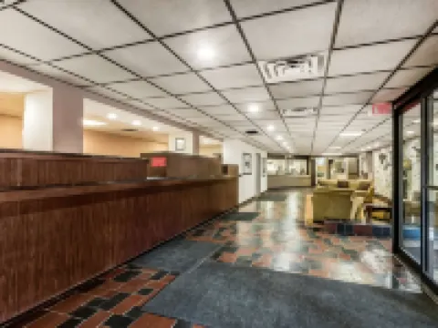 Quality Inn & Suites Binghamton Vestal Hotels in Chenango