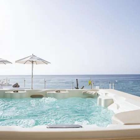 Lani's Suites de Luxe - Adults Only