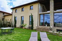 TUSCANY DETACHED HOUSE INCREDIBLE PANORAMA, LARGE GARDEN 5 MIN FROM AREZZO - Bungalows