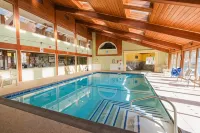Fireside Inn & Suites Gilford - Pools