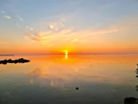 Oceanfront 2BR/2BA Remodeled Condo  King + Bunk Room Balcony Views