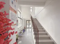 Lela Hotel