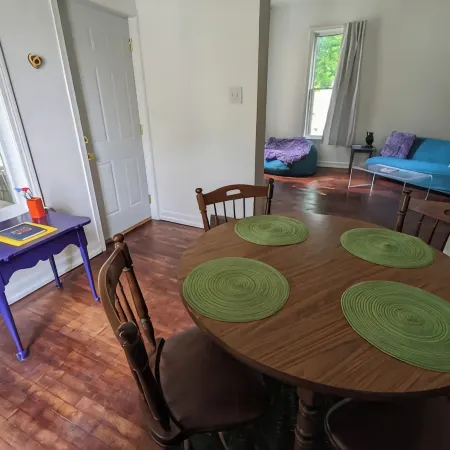 Funky, Fido-friendly flat near downtown Ishpeming.