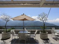 Dragon Manor Resort Hotels near Small Swiss Garden