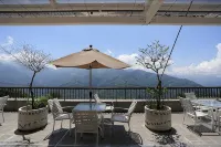 Dragon Manor Resort - 2-Star