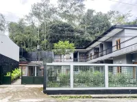 RedDoorz Syariah @ Tigadua Wonosobo โรงแรมในโวโนโซโบ