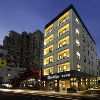 Hommie Inn Hotels near Zhonghua Road Night market