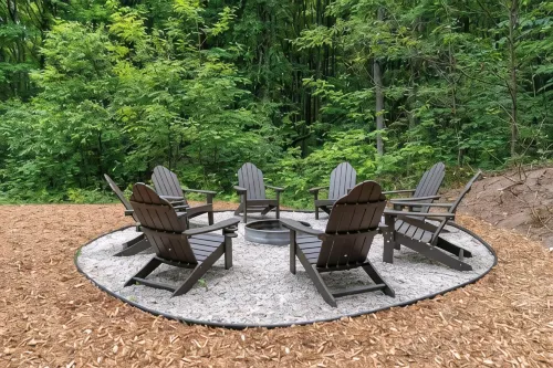 Oasis on 10 Acres, Firepits, 15 Mins to Harbor Springs, Petoskey, Sleeps 14