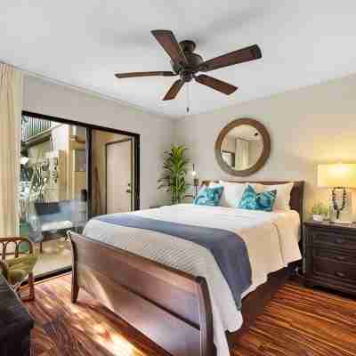 Tropical Garden Condo with AC and pool Rooms