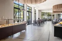 Long Beach Hotel & Resort