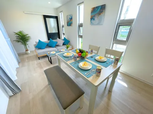 [Churaumi/Kouri] 1min Beach/Hotel-Quality Villa/Max 10ppl/2 Parking/White Cube Yagaji Okinawa - Parkplatz