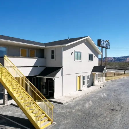 Balanced Rock Inn