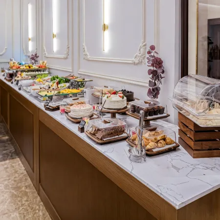 Tura Hotel AlNuzha