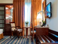 Al Ain Palace Hotel Abu Dhabi Hotels near Formal Park