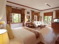 Sokhalay Angkor Villa Resort Hotels near ArtBox