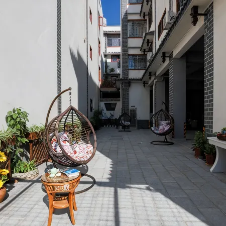 Huiya Inn